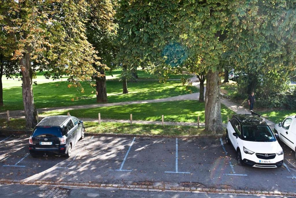 Gite 65 M2 200 M Gare T-G-V 400 M Centre-Ville Grand Parking 250 Places Gratuit Face Au Logement アラス エクステリア 写真